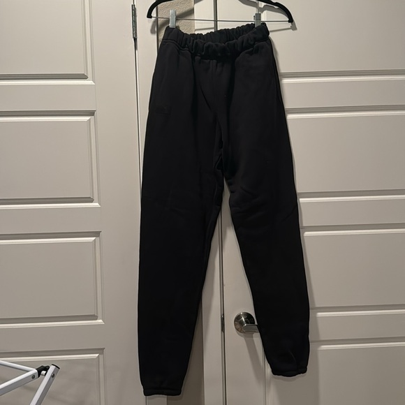Set Active Sweats worn once - Picture 3 of 5